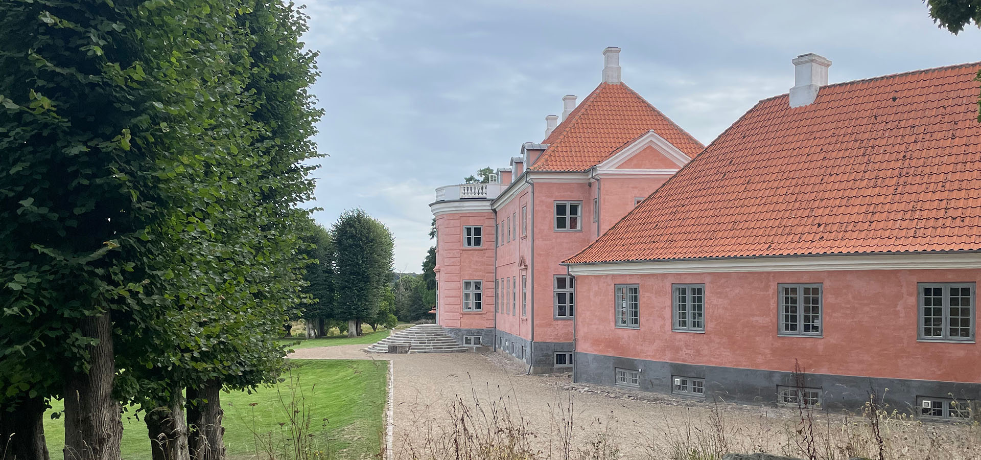 Skåde havemand, havehjælp